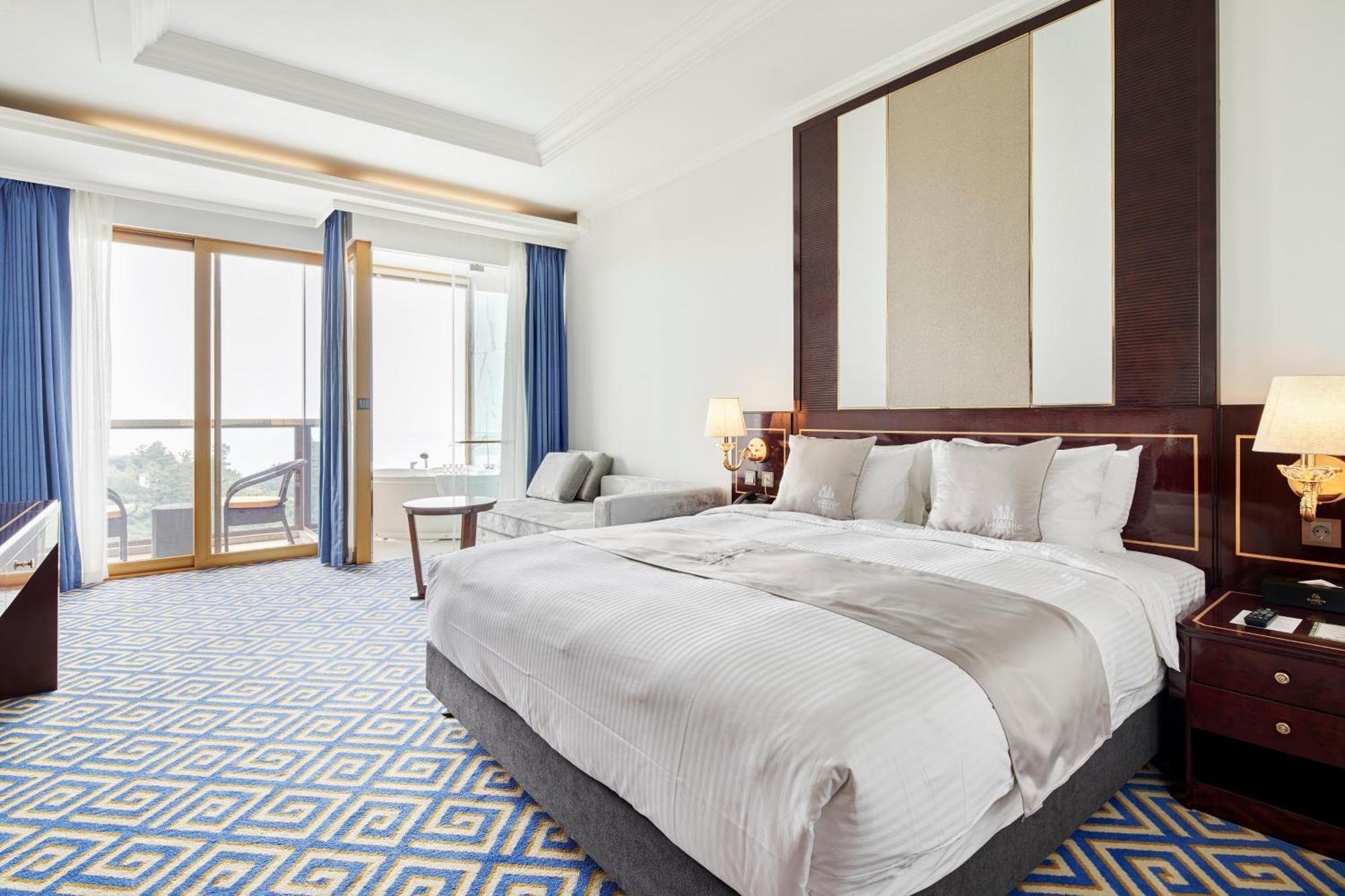 Goldone Hotel & Suites Seogwipo Extérieur photo