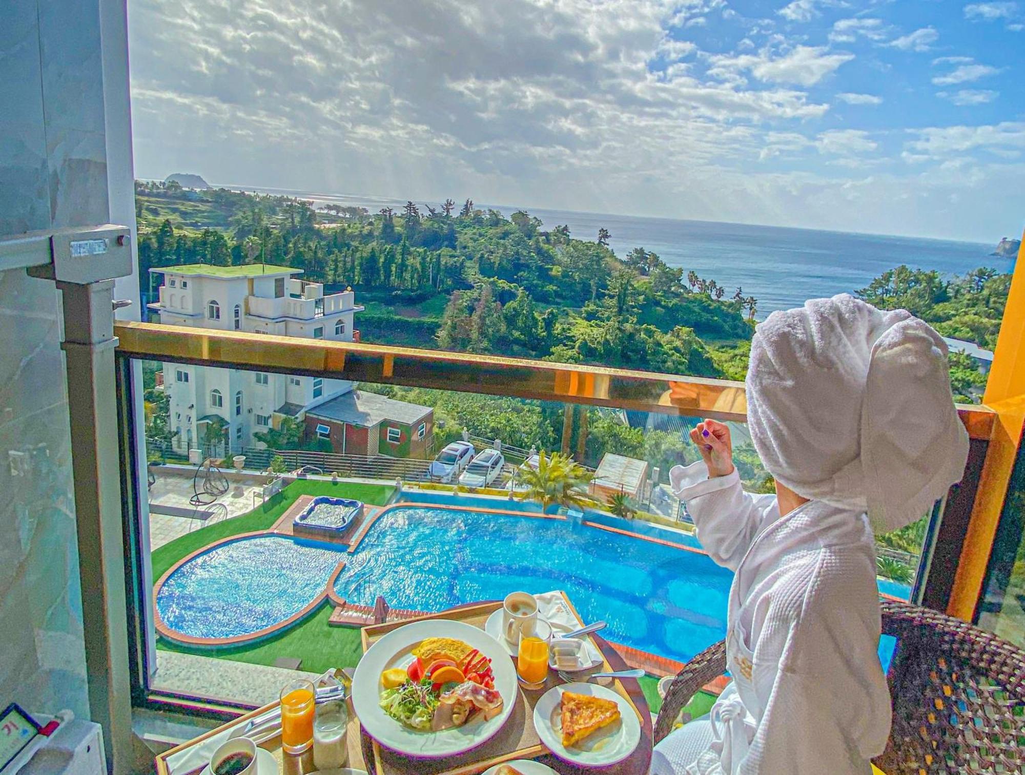 Goldone Hotel & Suites Seogwipo Extérieur photo