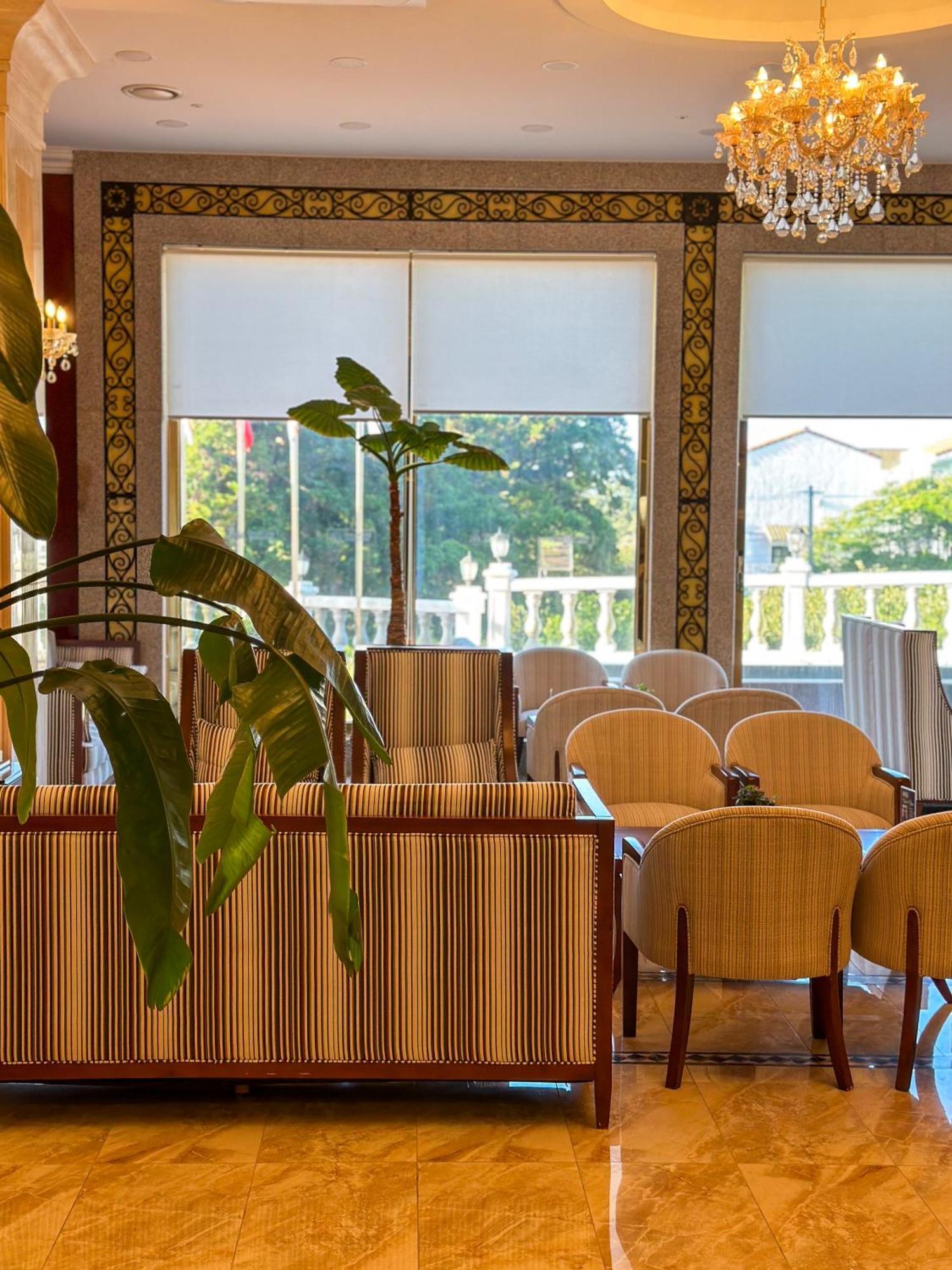 Goldone Hotel & Suites Seogwipo Extérieur photo