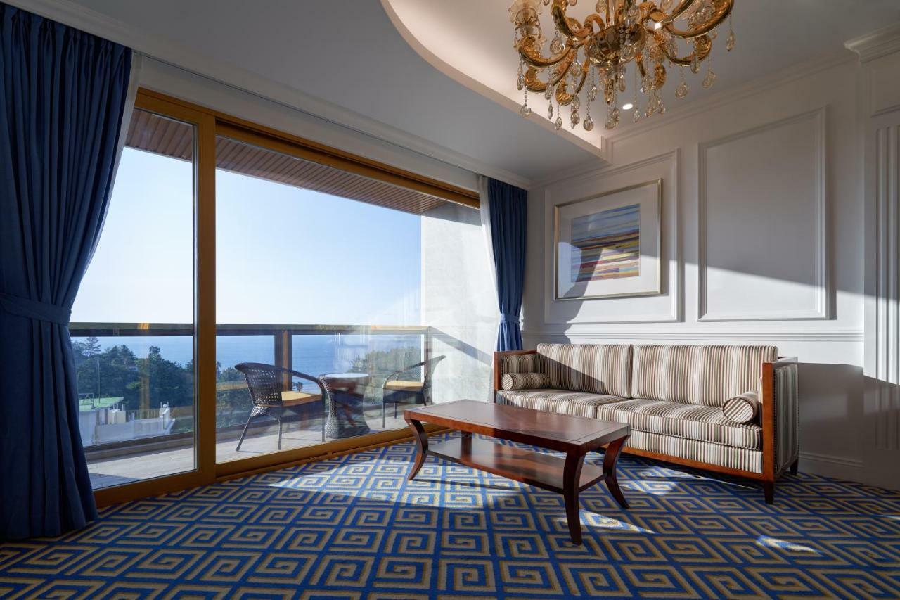 Goldone Hotel & Suites Seogwipo Extérieur photo