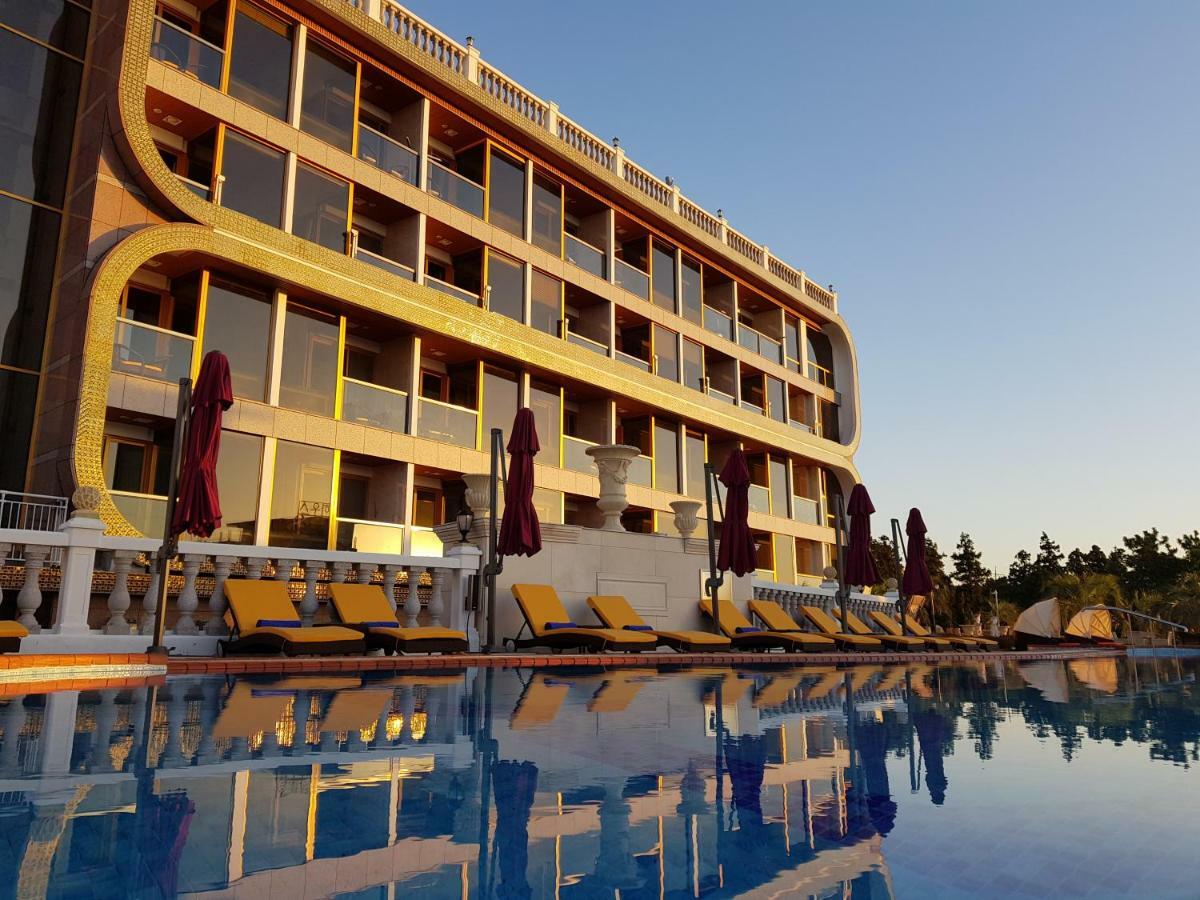 Goldone Hotel & Suites Seogwipo Extérieur photo