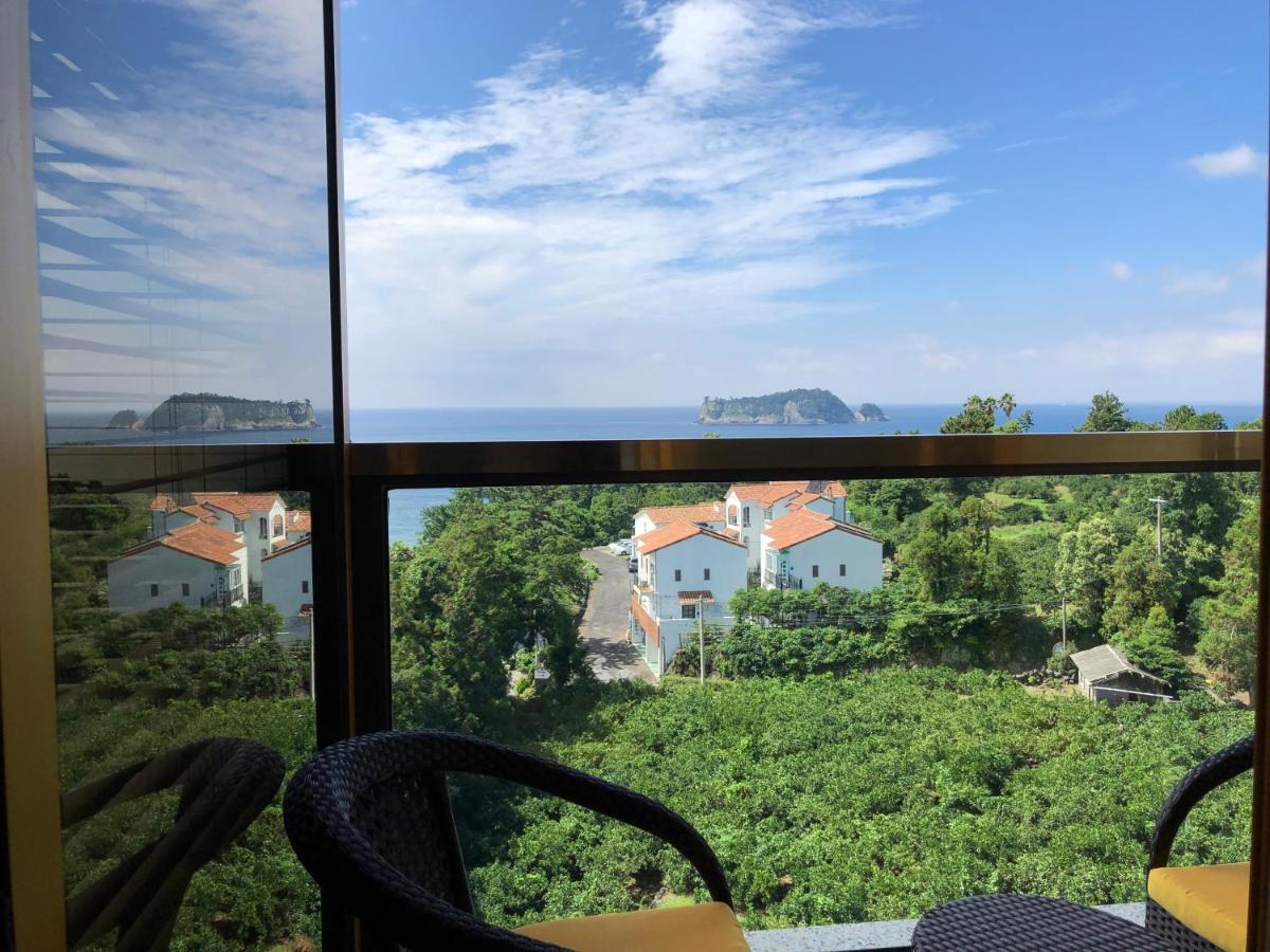 Goldone Hotel & Suites Seogwipo Extérieur photo